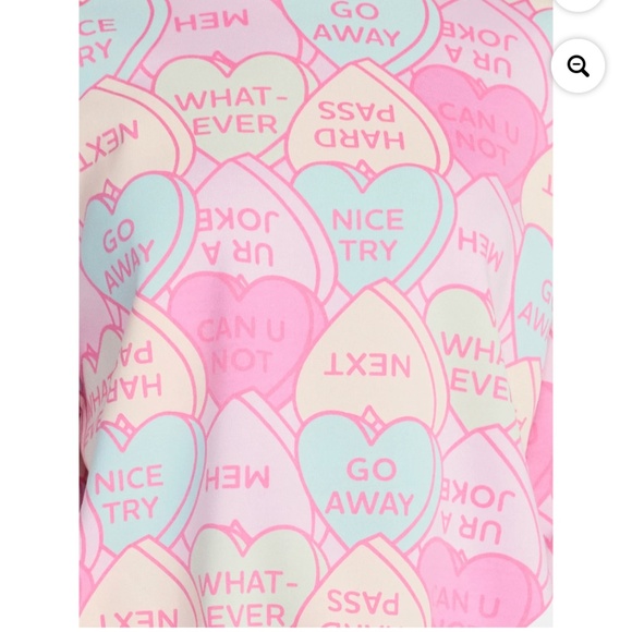 Wound Up Women’s Pink Candy Hearts Graphic Sweatshirt Size Medium NWT - Picture 5 of 8